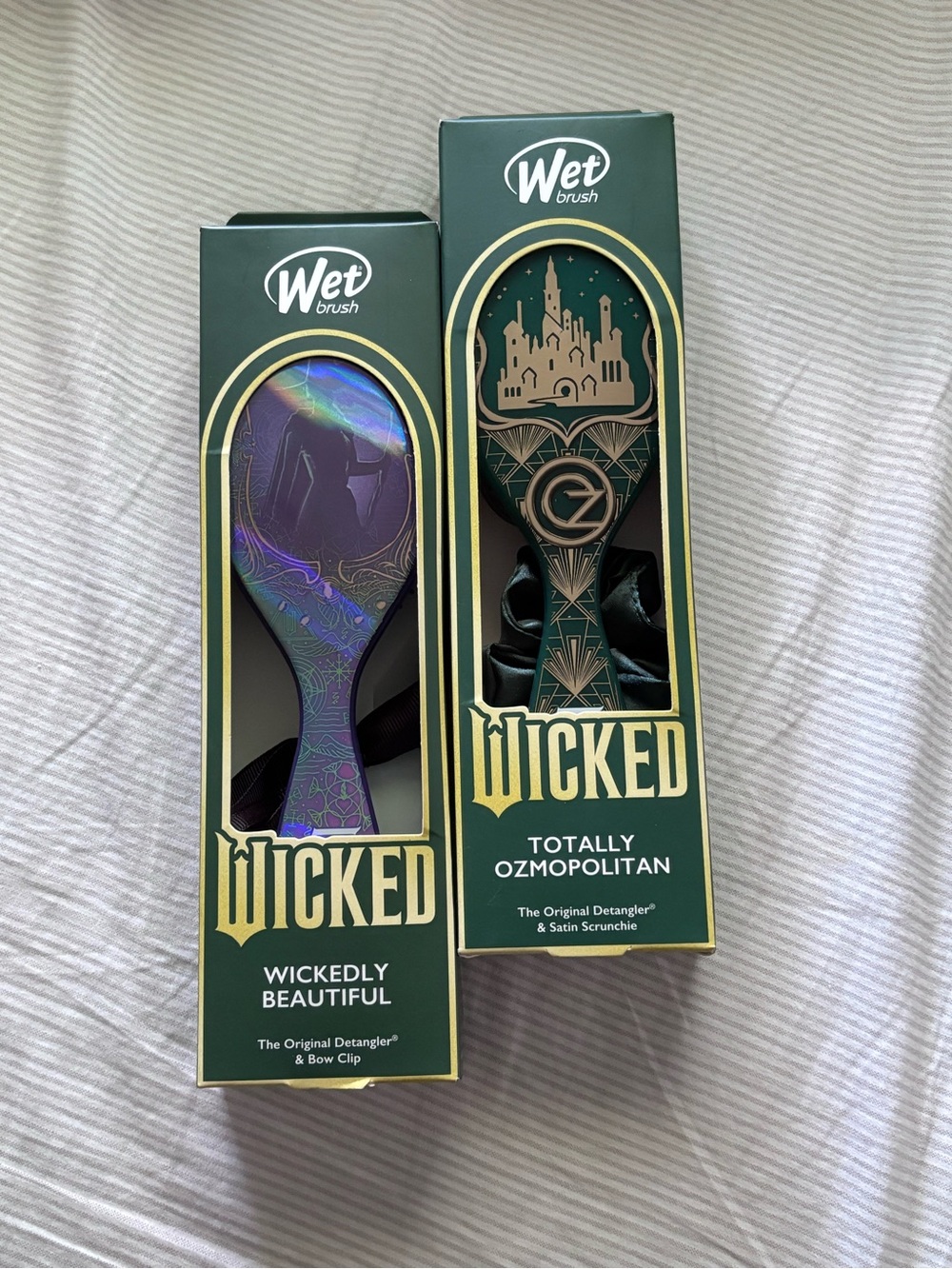Wicked Hairbrush Set with hair accessories